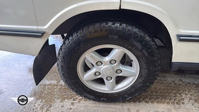 Lot 852 - 1995 LAND ROVER RANGE ROVER VOGUE