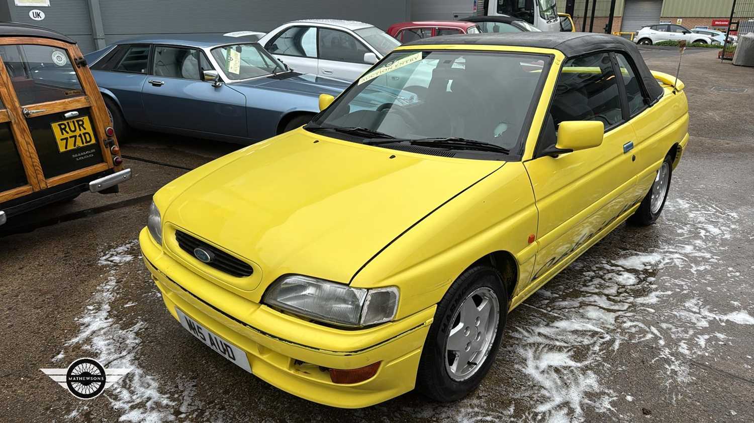 Lot 884 - 1995 FORD ESCORT SI