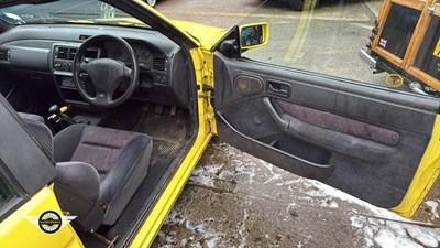 Lot 884 - 1995 FORD ESCORT SI