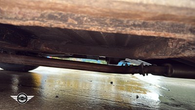 Lot 890 - 1976 TRIUMPH STAG