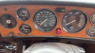 Lot 890 - 1976 TRIUMPH STAG