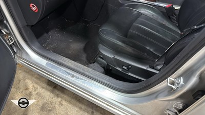 Lot 298 - 2010 CHRYSLER 300C CRD AUTO