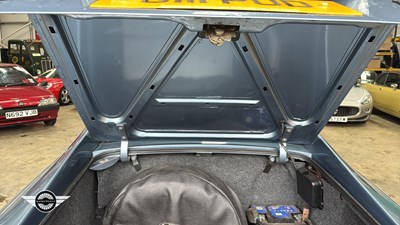 Lot 238 - 1989 JAGUAR XJS HE AUTO