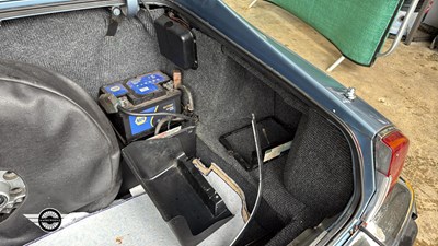 Lot 238 - 1989 JAGUAR XJS HE AUTO