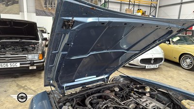 Lot 238 - 1989 JAGUAR XJS HE AUTO