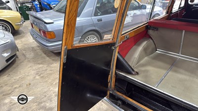 Lot 122 - 1966 MORRIS MINOR 1000