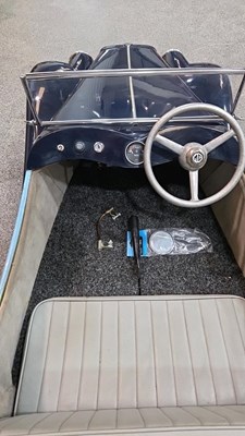 Lot 5 - MG TF SCALE BATTERY POWERED RIDE ON CAR WITH TRAILER