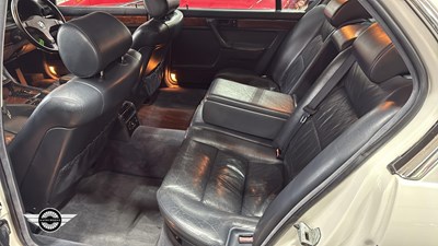 Lot 330 - 1988 BMW 750 IL AUTO