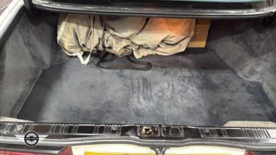 Lot 330 - 1988 BMW 750 IL AUTO