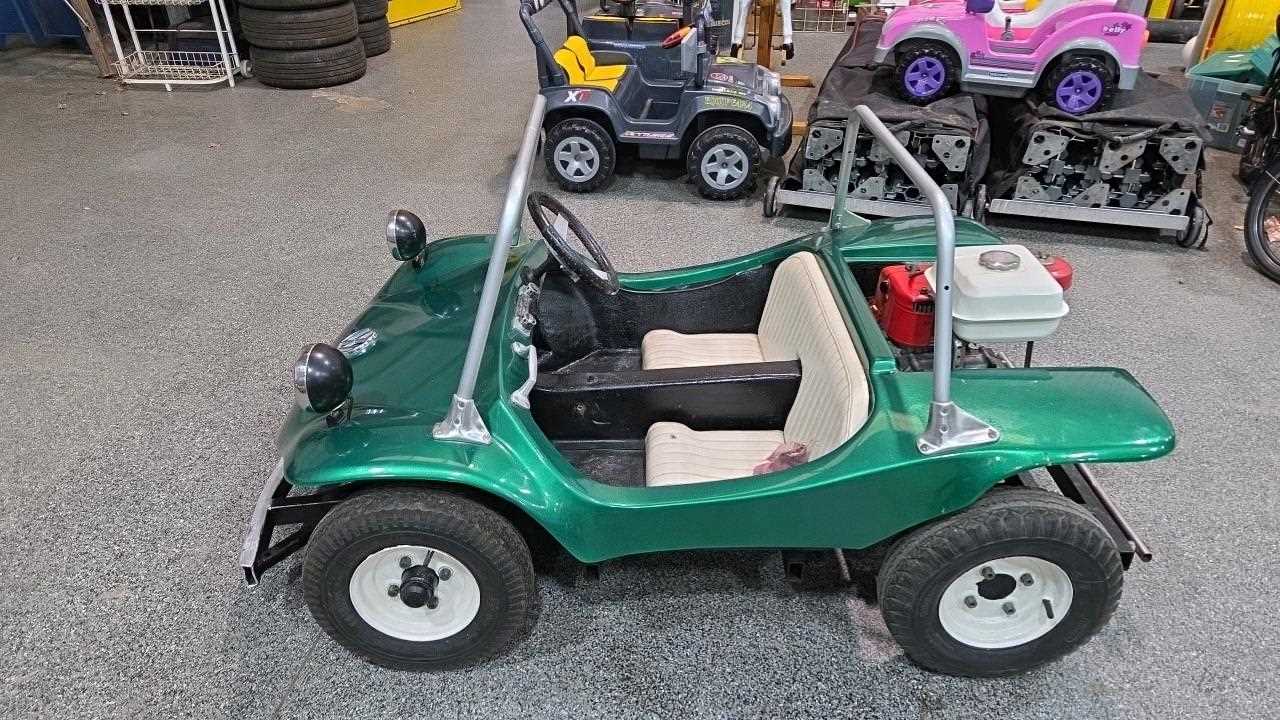 Lot 125 - PETROL POWERED CHILDS BEACH BUGGY