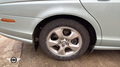 Lot 14 - 2001 JAGUAR S-TYPE V6 SE AUTO