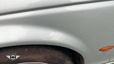 Lot 14 - 2001 JAGUAR S-TYPE V6 SE AUTO