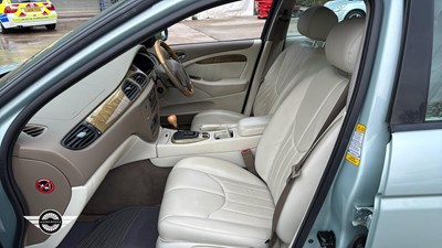 Lot 14 - 2001 JAGUAR S-TYPE V6 SE AUTO