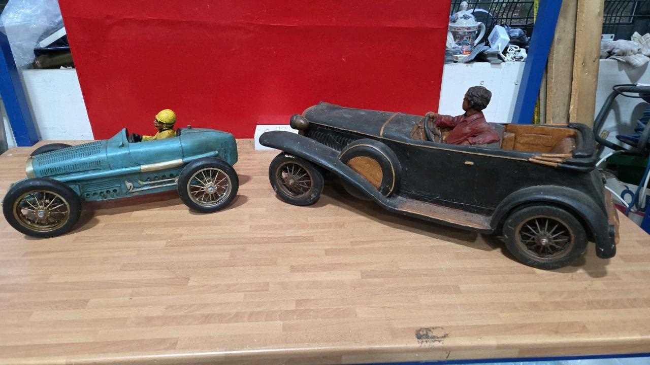 Lot 9 - 2X VINTAGE CARS