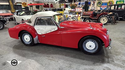 Lot 702 - 1960 TRIUMPH TR3