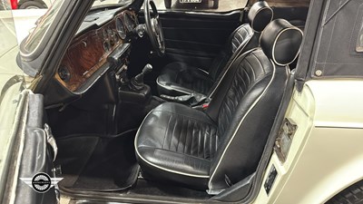 Lot 718 - 1973 TRIUMPH TR6