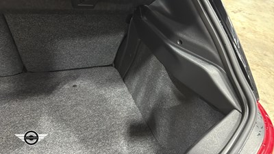 Lot 30 - 1999 PEUGEOT 306 GTI 6