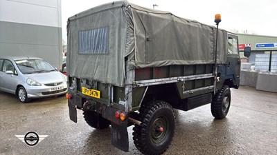 Lot 40 - 1975 LAND ROVER