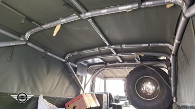 Lot 40 - 1975 LAND ROVER