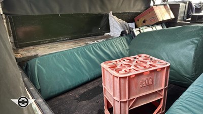 Lot 40 - 1975 LAND ROVER