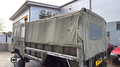 Lot 40 - 1975 LAND ROVER