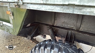 Lot 40 - 1975 LAND ROVER