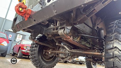 Lot 40 - 1975 LAND ROVER