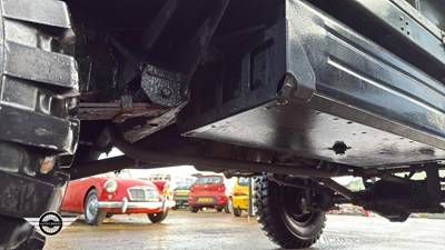 Lot 40 - 1975 LAND ROVER