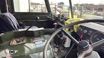 Lot 40 - 1975 LAND ROVER