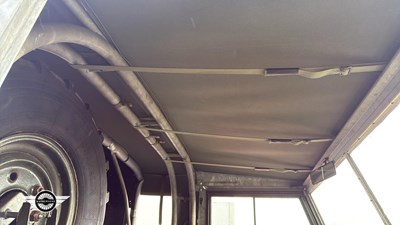 Lot 40 - 1975 LAND ROVER