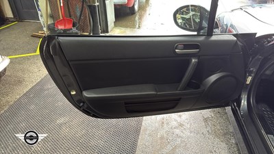 Lot 44 - 2013 MAZDA MX-5 I SE