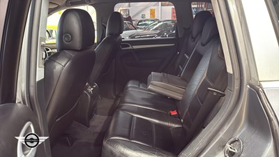 Lot 46 - 2003 PORSCHE CAYENNE S TIPTRONIC
