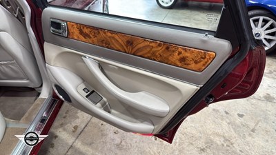 Lot 66 - 1997 JAGUAR XJ EXECUTIVE
