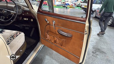 Lot 76 - 1952 CHEVROLET STYLELINER