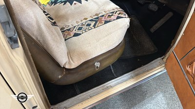 Lot 76 - 1952 CHEVROLET STYLELINER