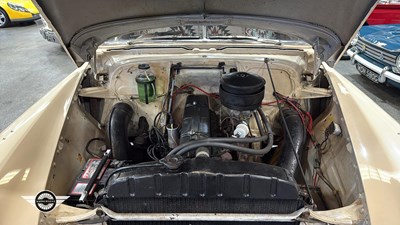 Lot 76 - 1952 CHEVROLET STYLELINER