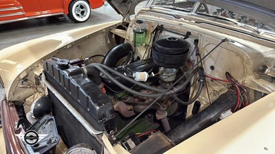 Lot 76 - 1952 CHEVROLET STYLELINER