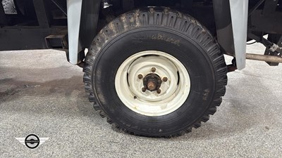 Lot 90 - 1964 LAND ROVER 109" - 4 CYL