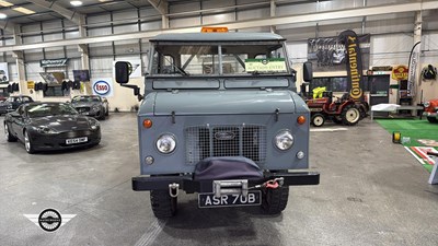 Lot 90 - 1964 LAND ROVER 109" - 4 CYL