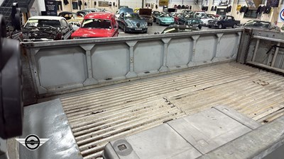 Lot 90 - 1964 LAND ROVER 109" - 4 CYL