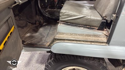 Lot 90 - 1964 LAND ROVER 109" - 4 CYL