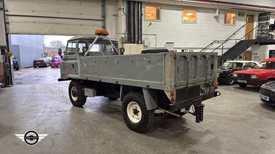 Lot 90 - 1964 LAND ROVER 109" - 4 CYL