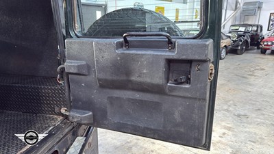 Lot 92 - 2003 LAND ROVER DEFENDER 90 COUNTY TD5