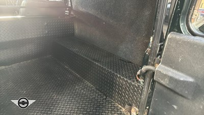 Lot 92 - 2003 LAND ROVER DEFENDER 90 COUNTY TD5