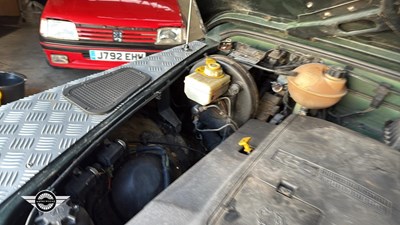 Lot 92 - 2003 LAND ROVER DEFENDER 90 COUNTY TD5