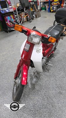 Lot 96 - 2001 HONDA C90M