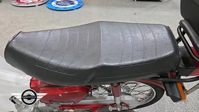 Lot 96 - 2001 HONDA C90M