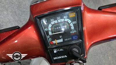 Lot 96 - 2001 HONDA C90M