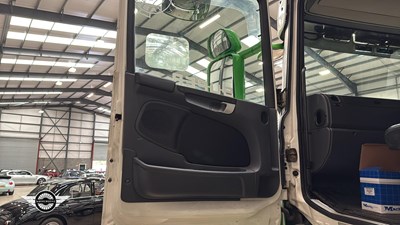 Lot 58 - 2010 SCANIA R500 V8