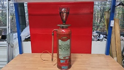 Lot 197 - CONQUEST EXTINGUISHER LAMP